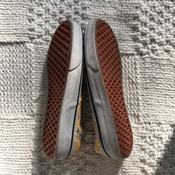 Vans Liberty of London Alice in Wonderland Sneakers - Picture 5 of 6